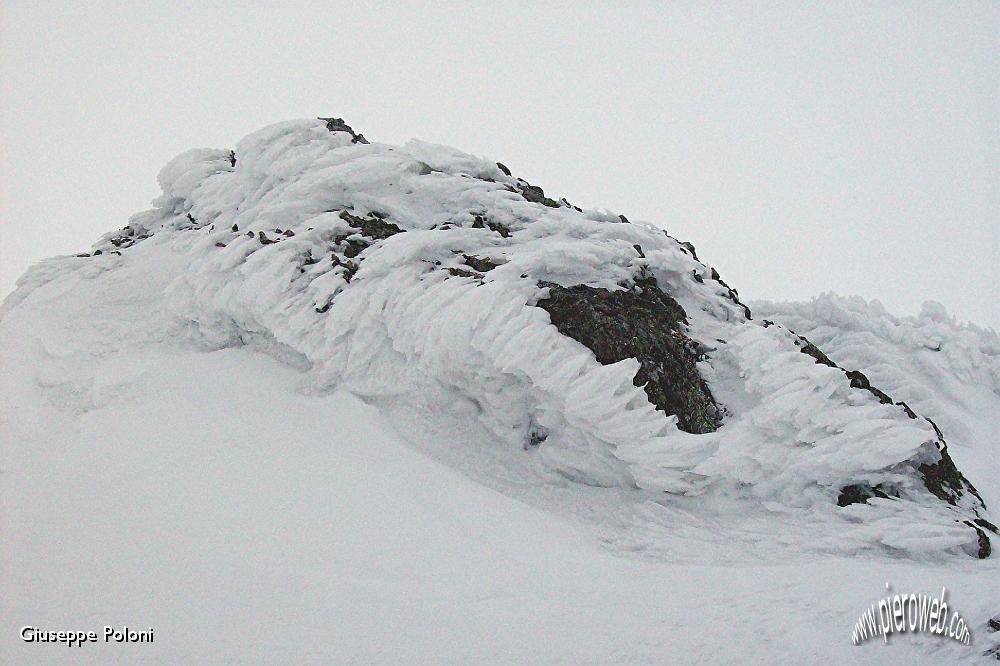 15- ghiri-gori di neve ghiacciata al passo! .jpg